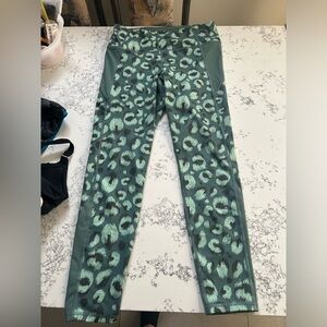 Womens underarmour large